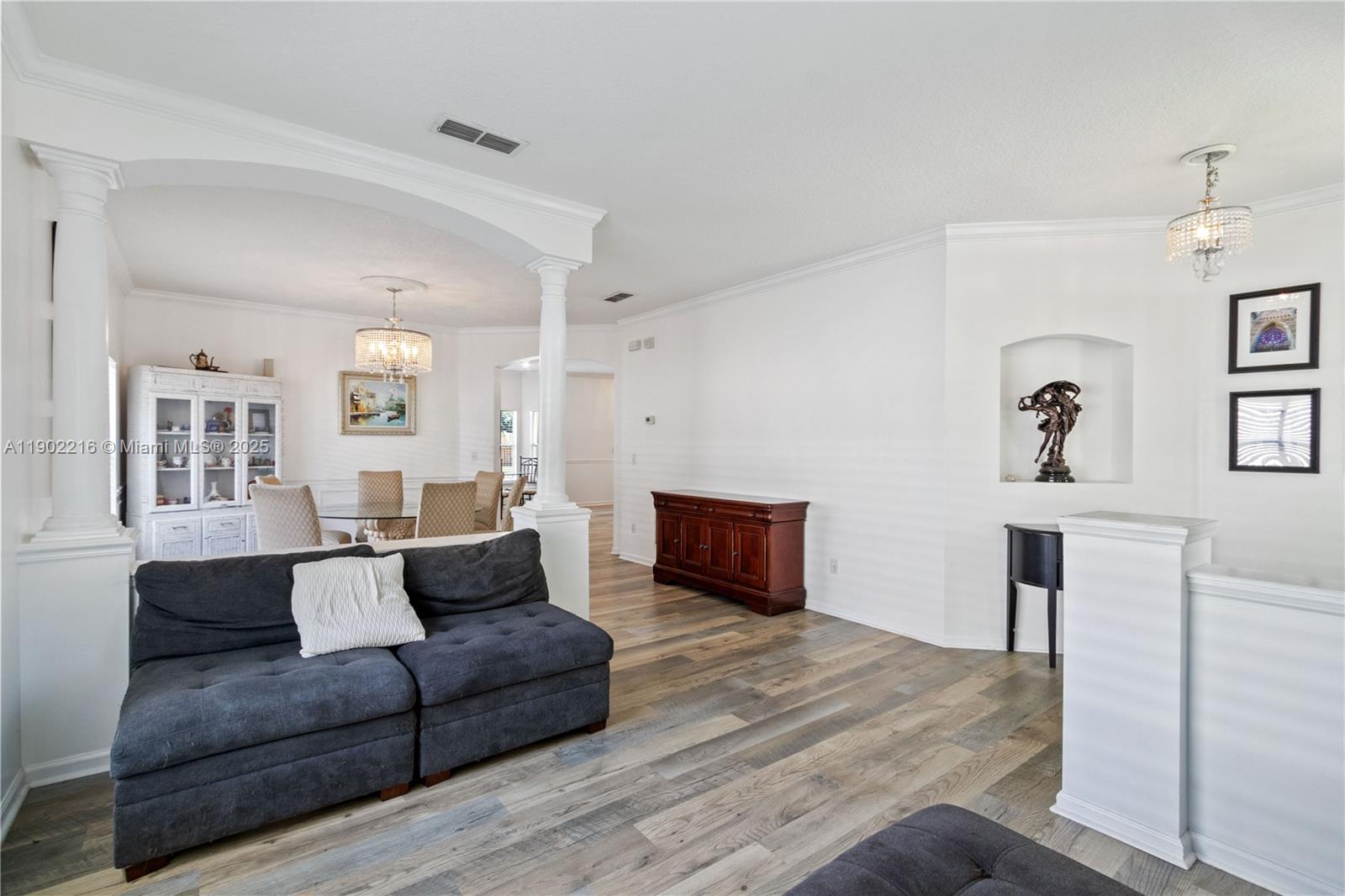 JAMES ISLAND UNIT THREE - Residential