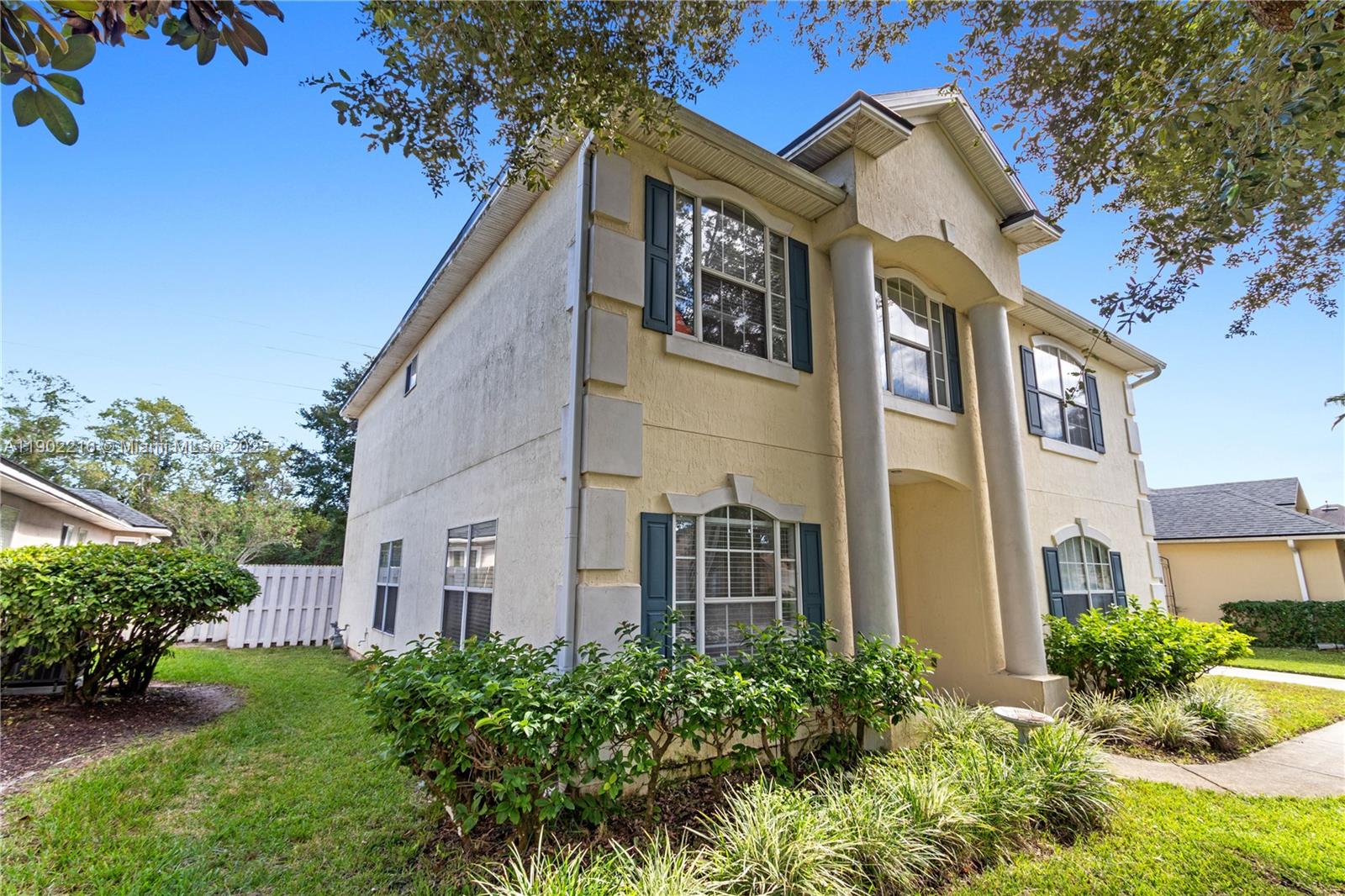 JAMES ISLAND UNIT THREE - Residential