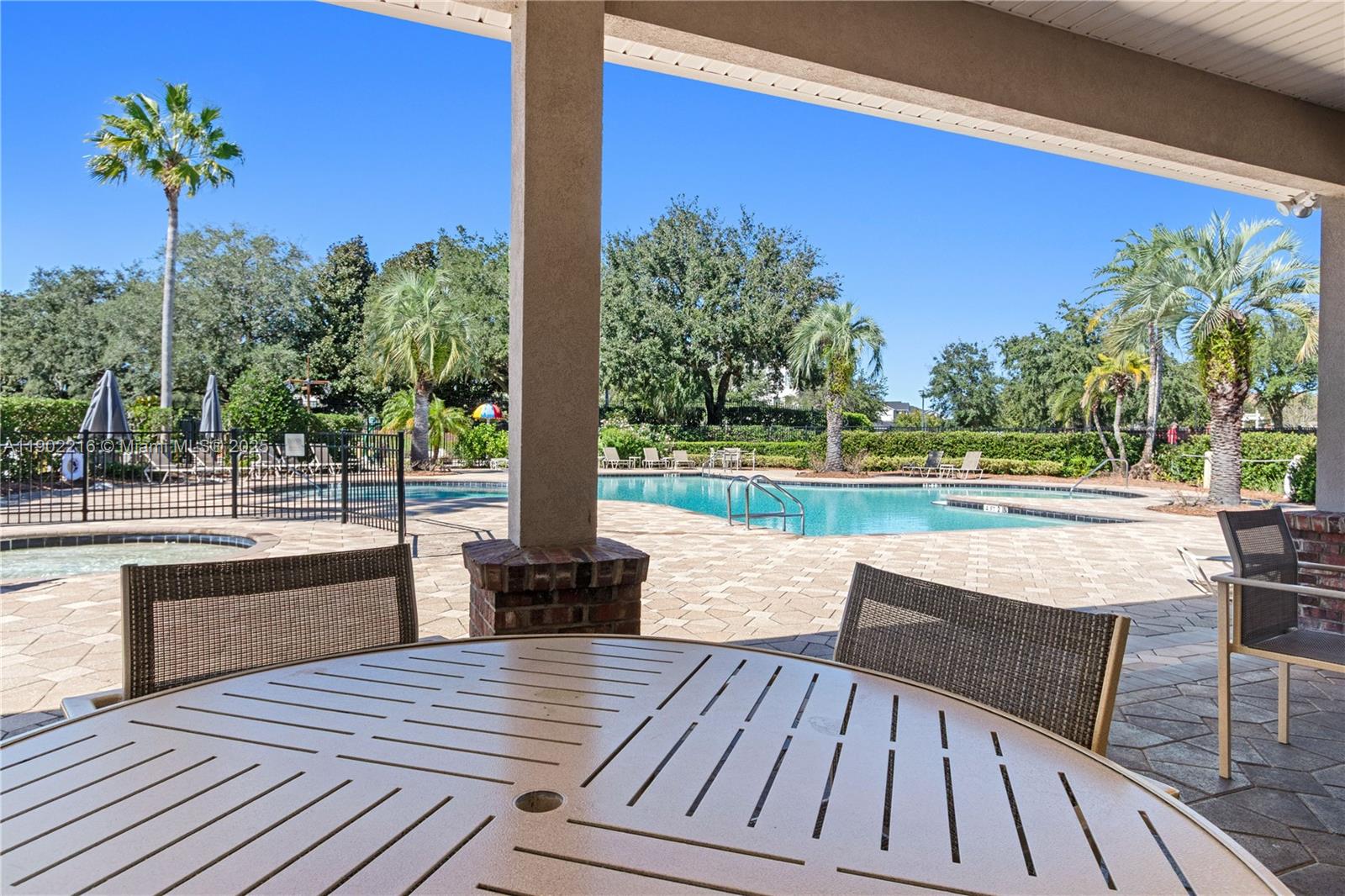 JAMES ISLAND UNIT THREE - Residential