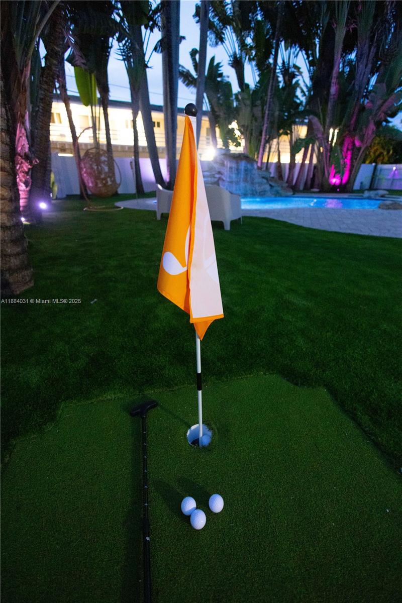 HOLLYWOOD COUNTRY CLUB DI - Residential Lease