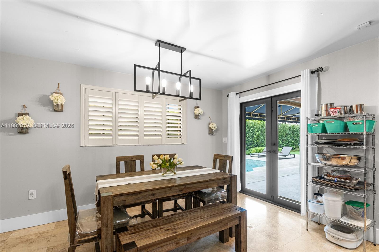 6TH ADDN TO ROYAL OAKS - Residential