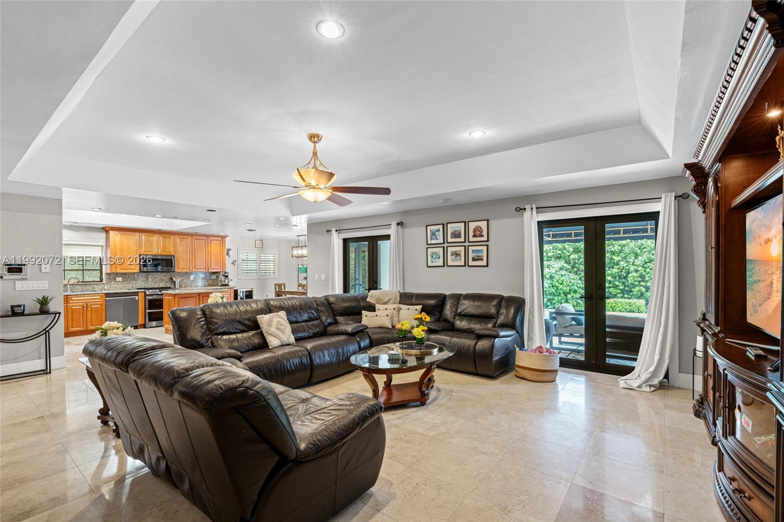 6TH ADDN TO ROYAL OAKS - Residential
