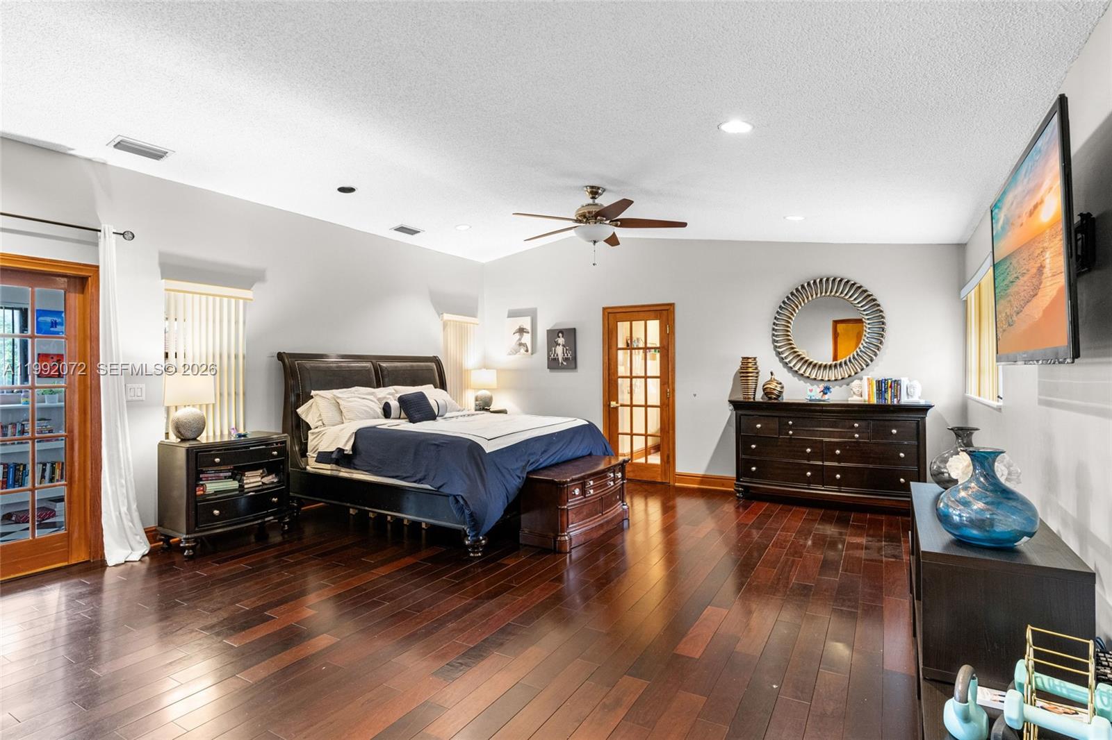 6TH ADDN TO ROYAL OAKS - Residential