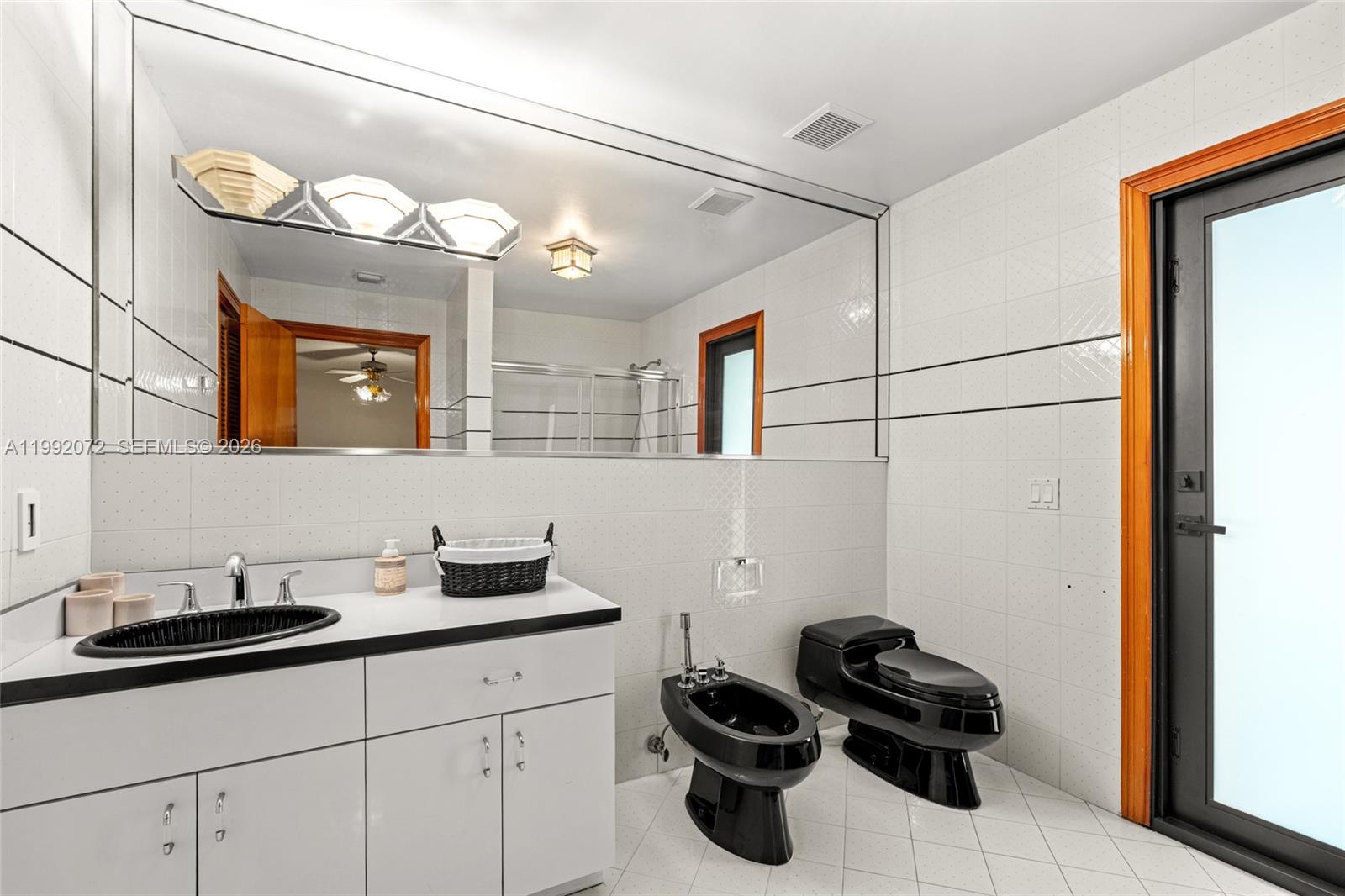 6TH ADDN TO ROYAL OAKS - Residential