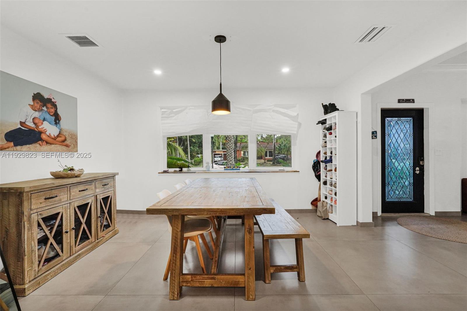 HOLLYWOOD LAKES SECTION - Residential