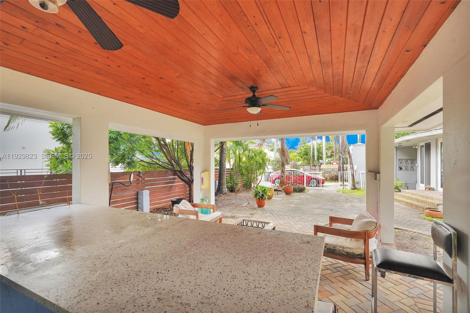 HOLLYWOOD LAKES SECTION - Residential