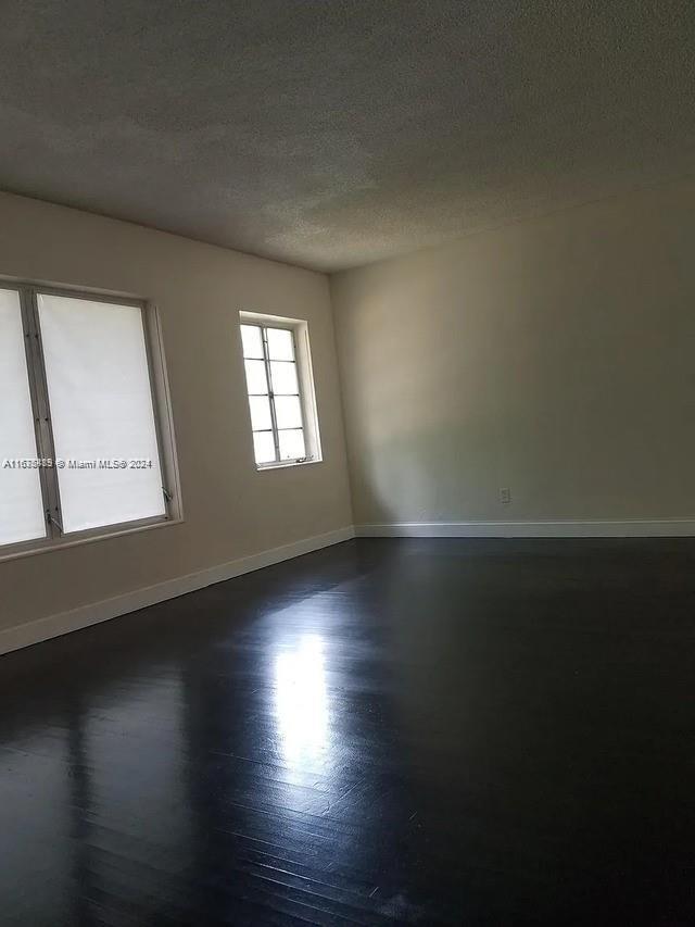 414 Valencia Ave