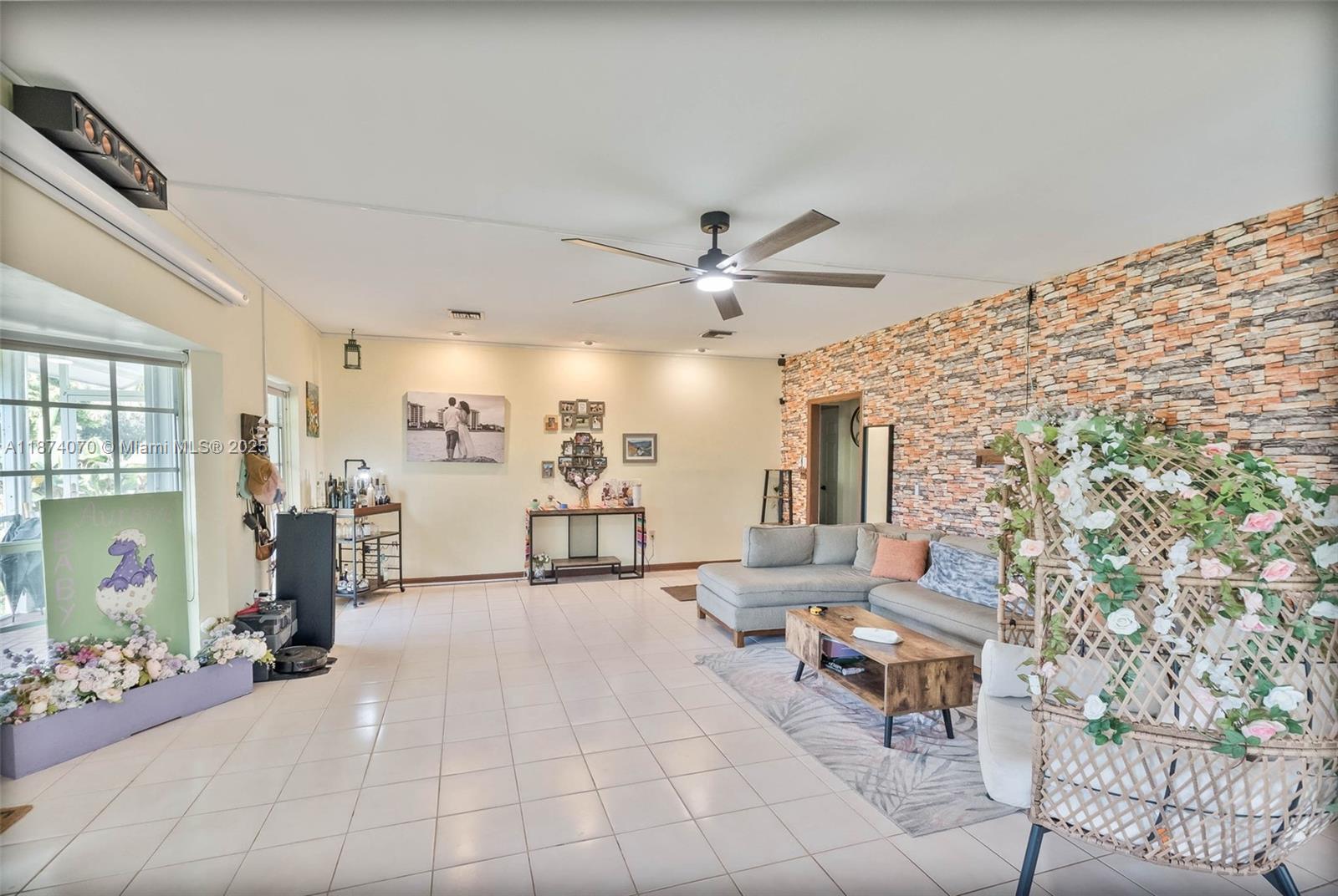 THE REDLANDS SEC 1 - Residential