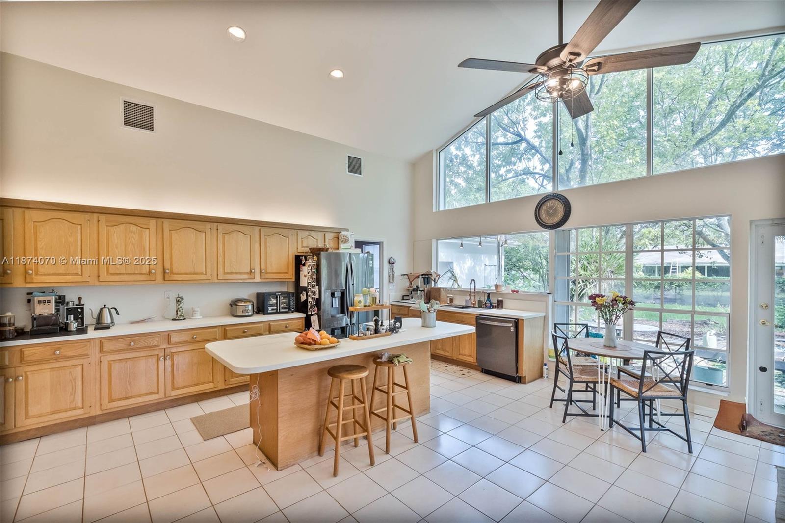 THE REDLANDS SEC 1 - Residential