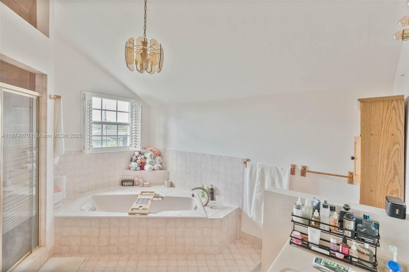 THE REDLANDS SEC 1 - Residential