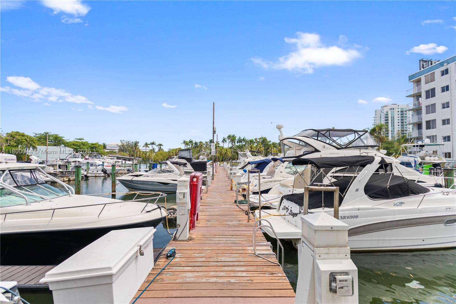 RIVER RUN CONDO PH I - Residential