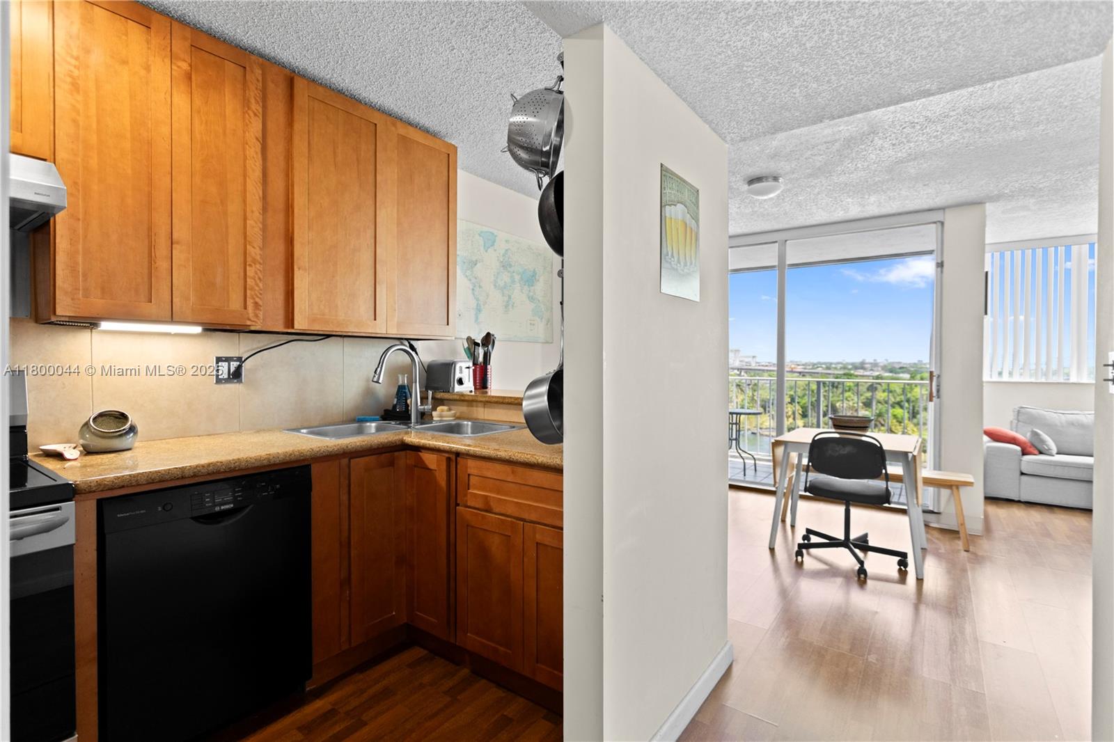 RIVER RUN CONDO PH I - Residential