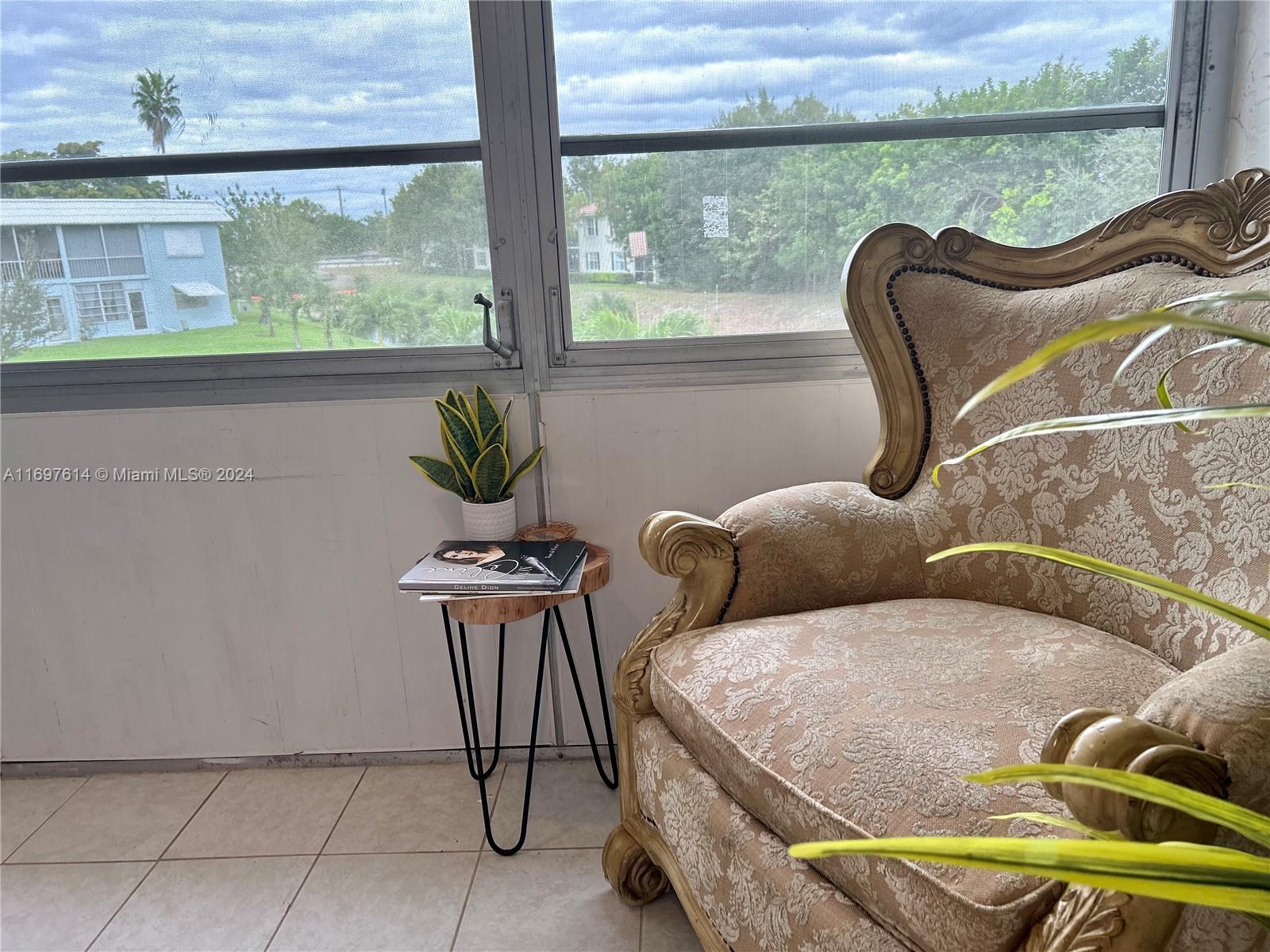 SANDALFOOT SOUTH ONE COND - Residential