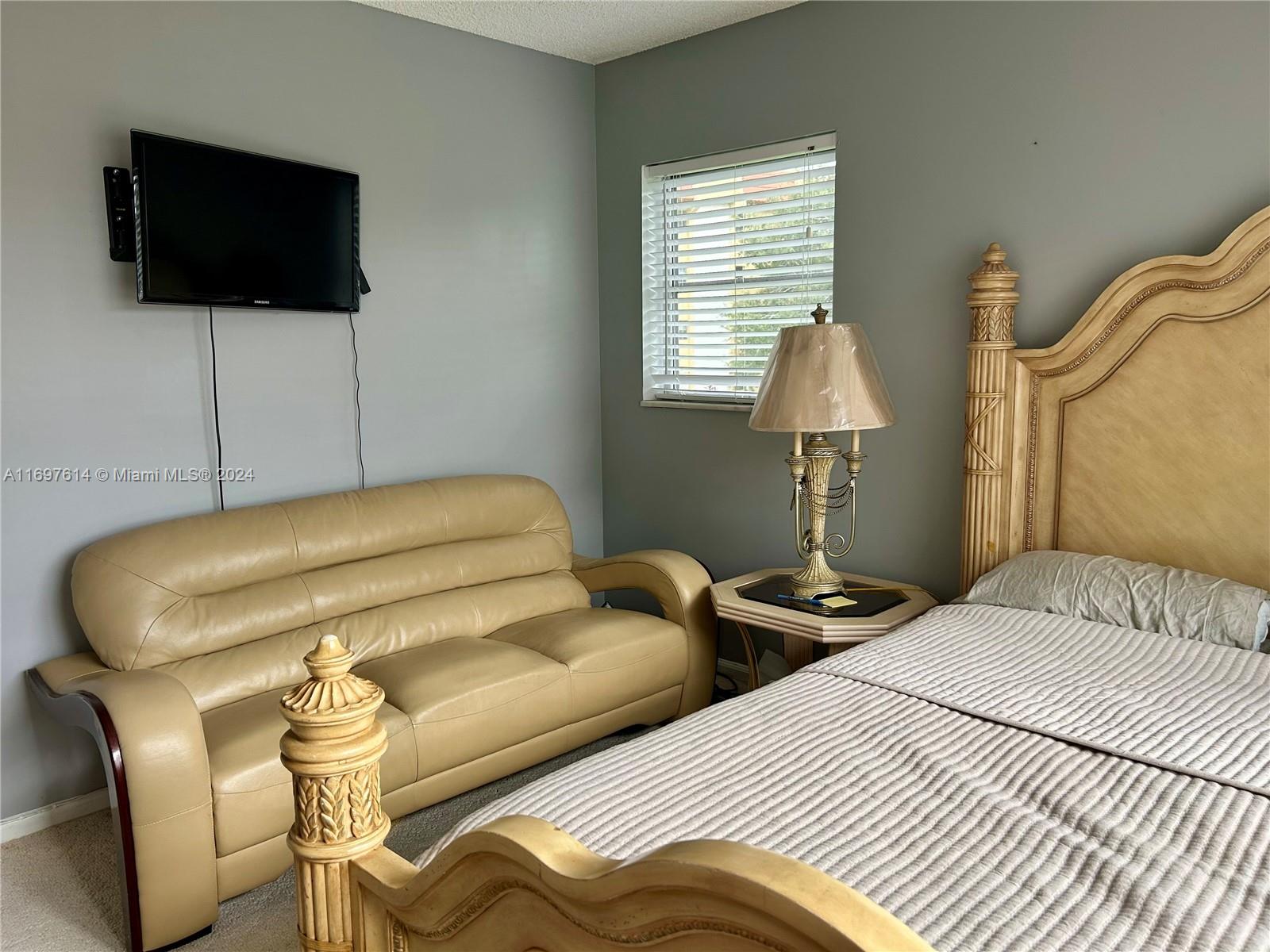 SANDALFOOT SOUTH ONE COND - Residential