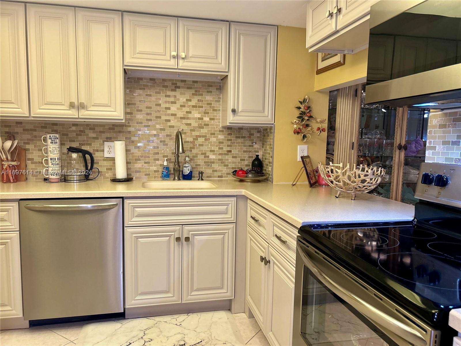 SANDALFOOT SOUTH ONE COND - Residential