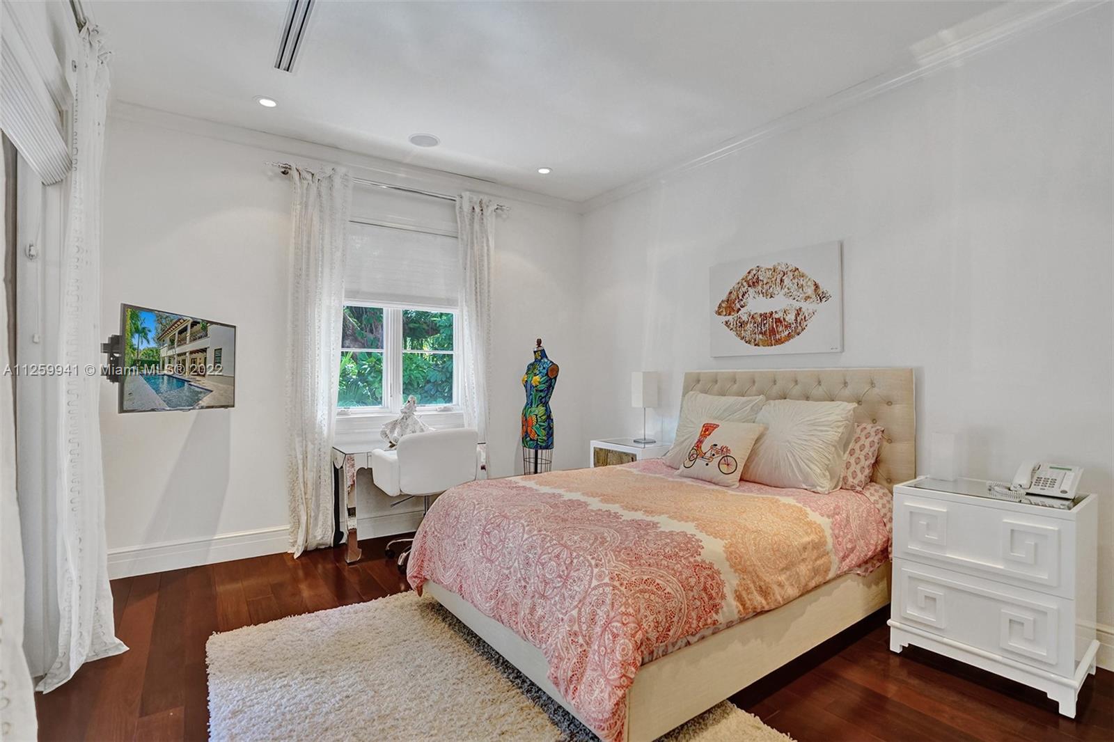 GRANADA PARK AMD - Residential