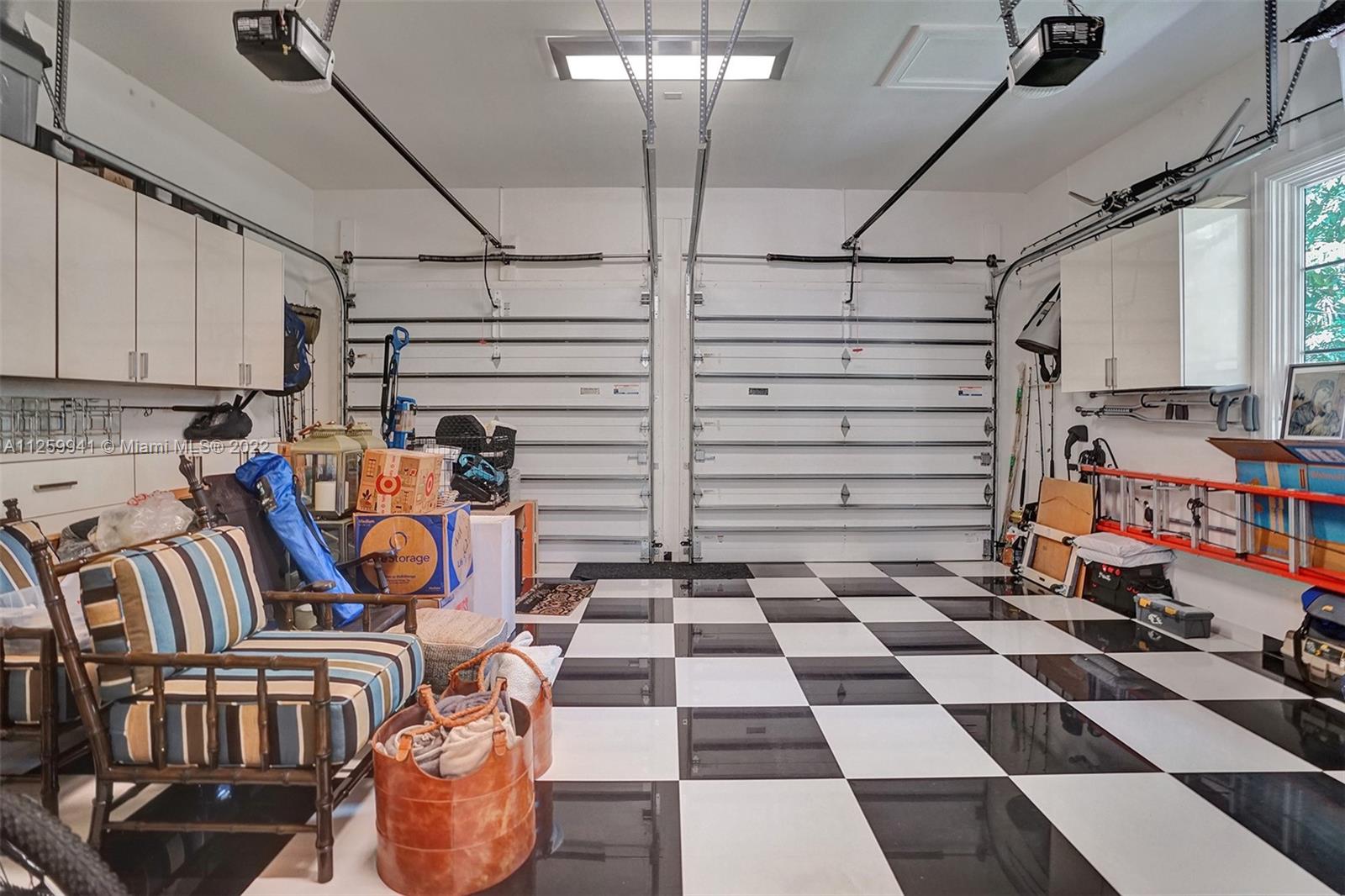 GRANADA PARK AMD - Residential