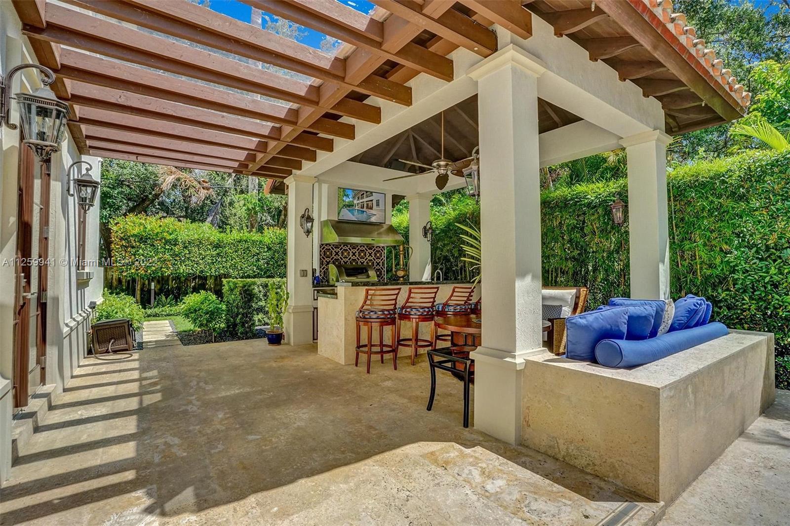 GRANADA PARK AMD - Residential