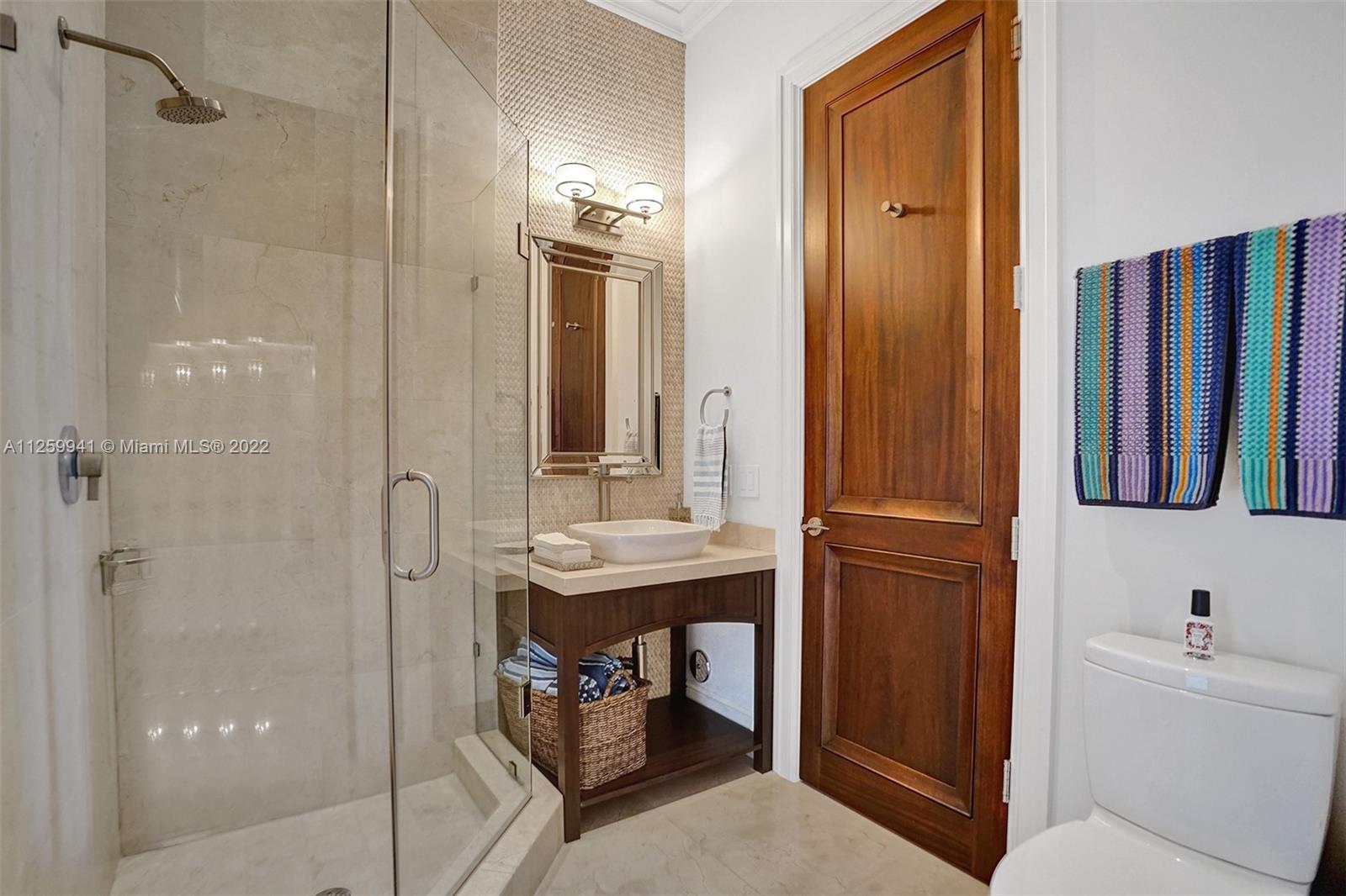 GRANADA PARK AMD - Residential