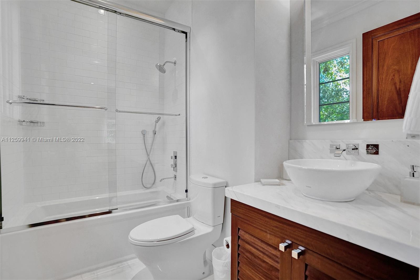 GRANADA PARK AMD - Residential