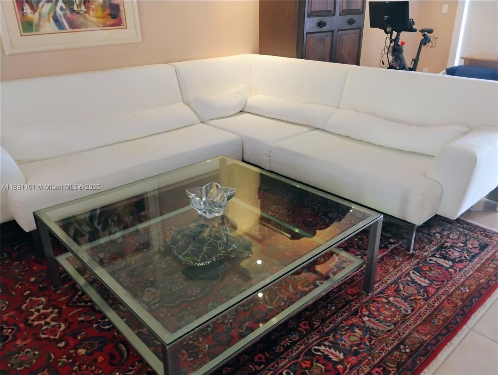 TOWNHOUSES OF VENETIAN PA - Residential