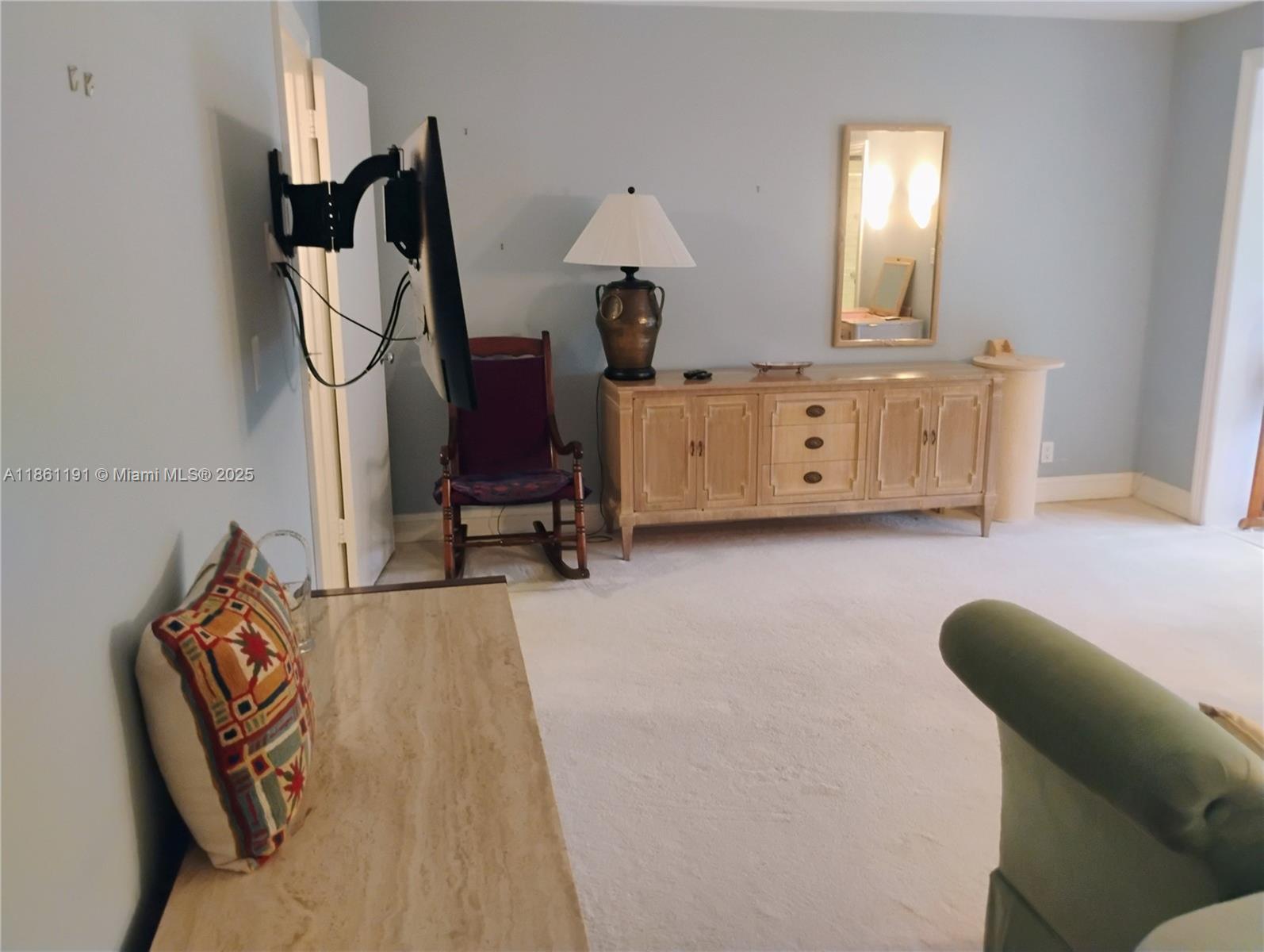 TOWNHOUSES OF VENETIAN PA - Residential