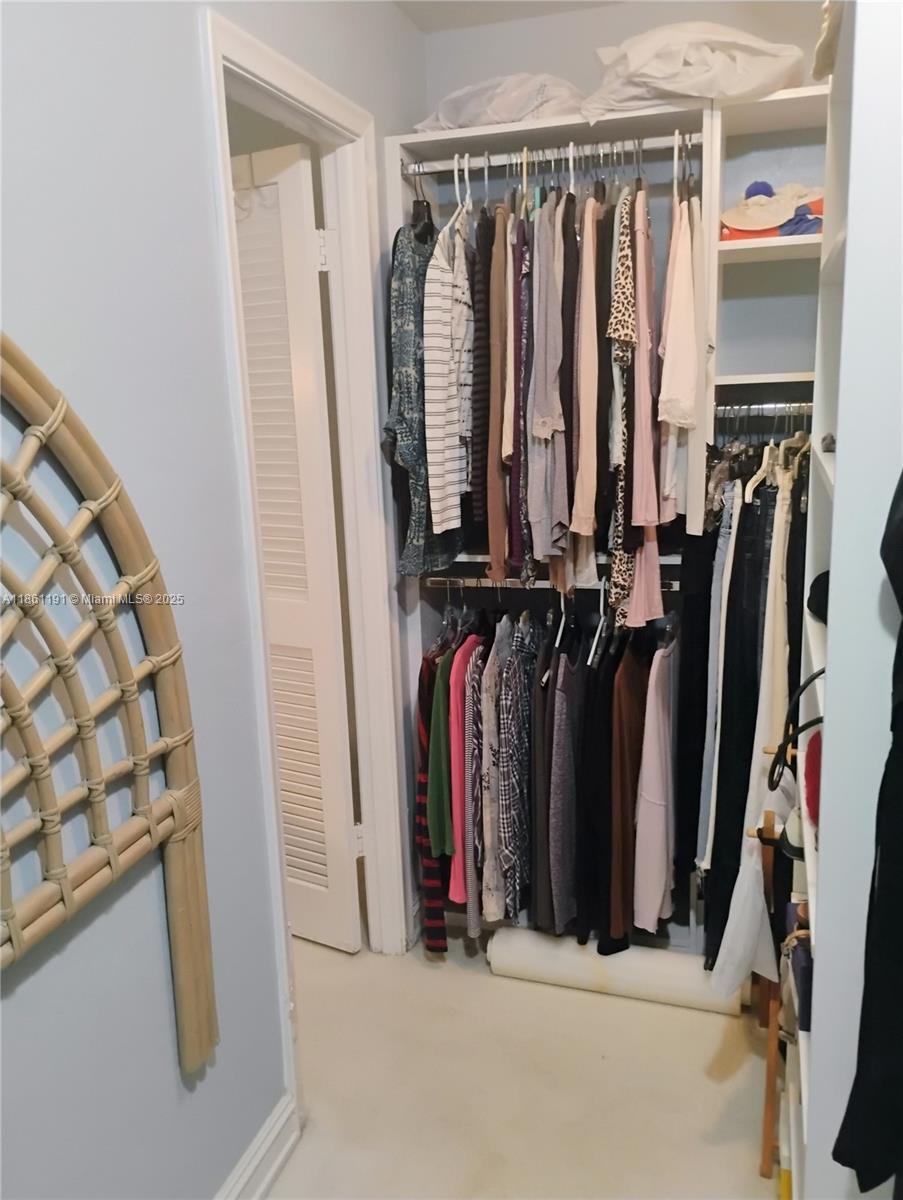 TOWNHOUSES OF VENETIAN PA - Residential