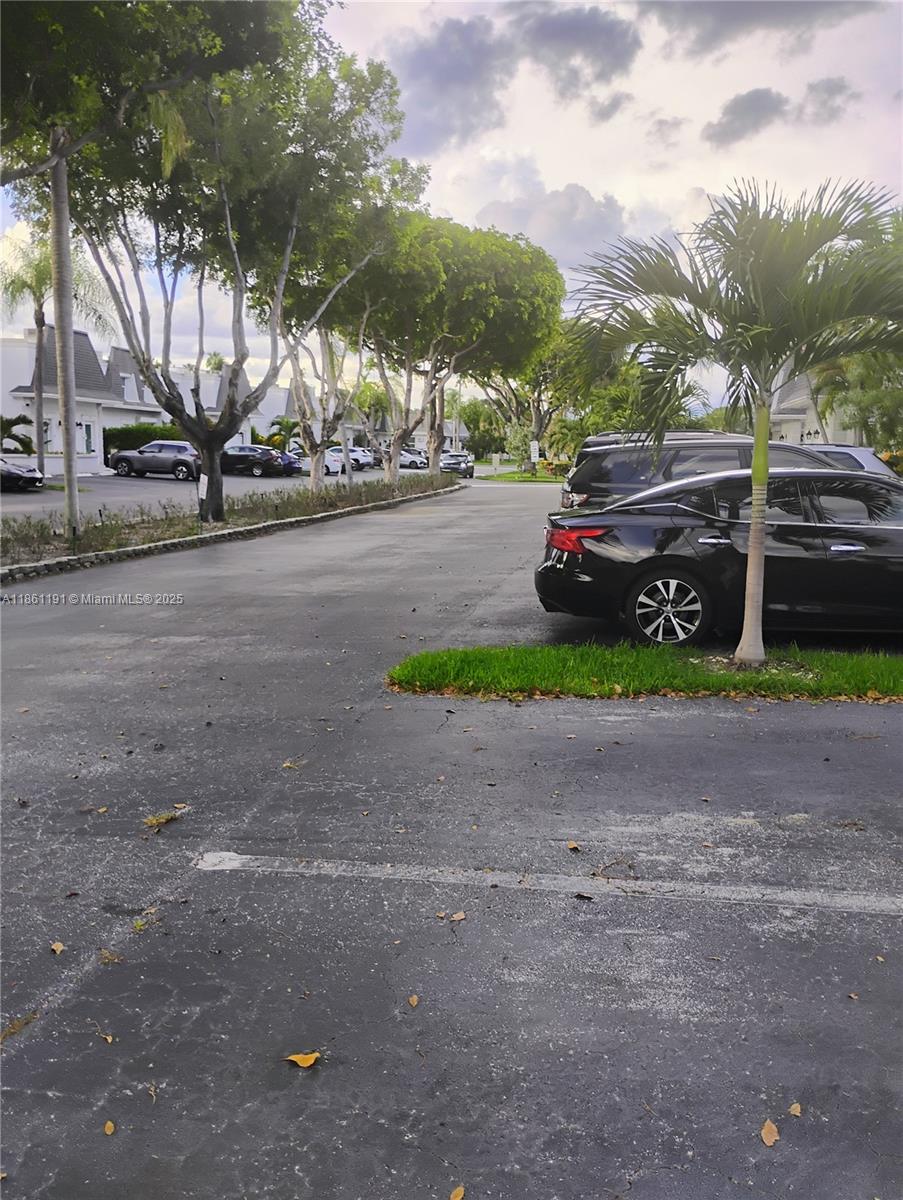 TOWNHOUSES OF VENETIAN PA - Residential