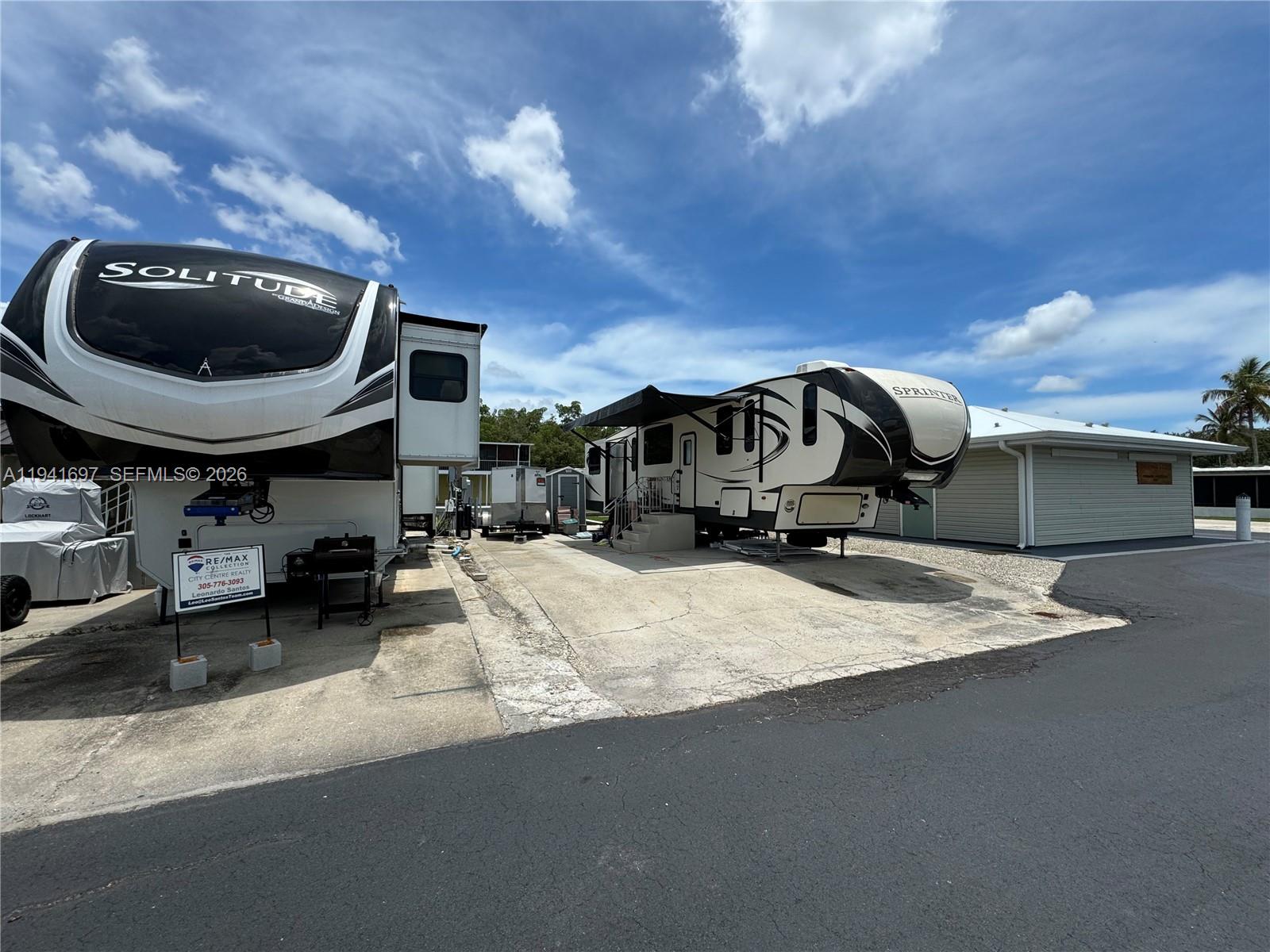 FISHERMAN'S COVE - Land