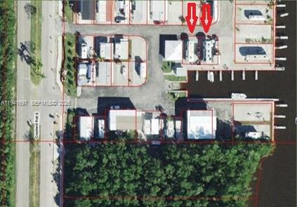 FISHERMAN'S COVE - Land