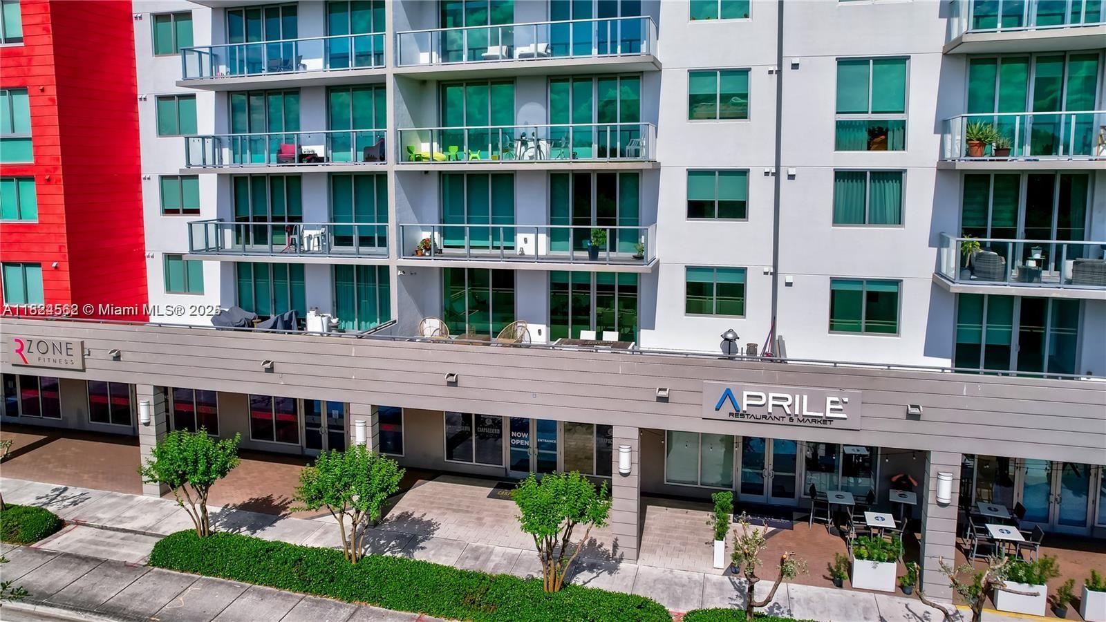 7751 Nw 107th Ave 214, Doral, Miami-Dade County, Florida - 2 Bedrooms  
2 Bathrooms - 