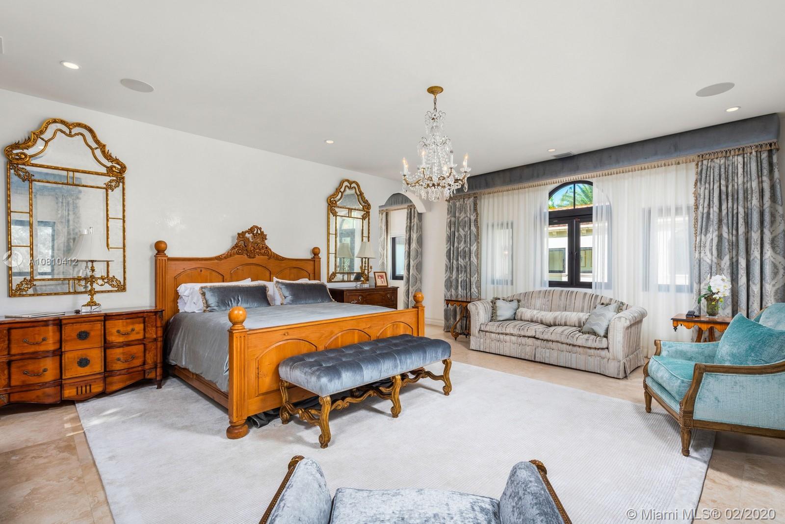 INDIAN CREEK GOLF CLUB IS - Residential