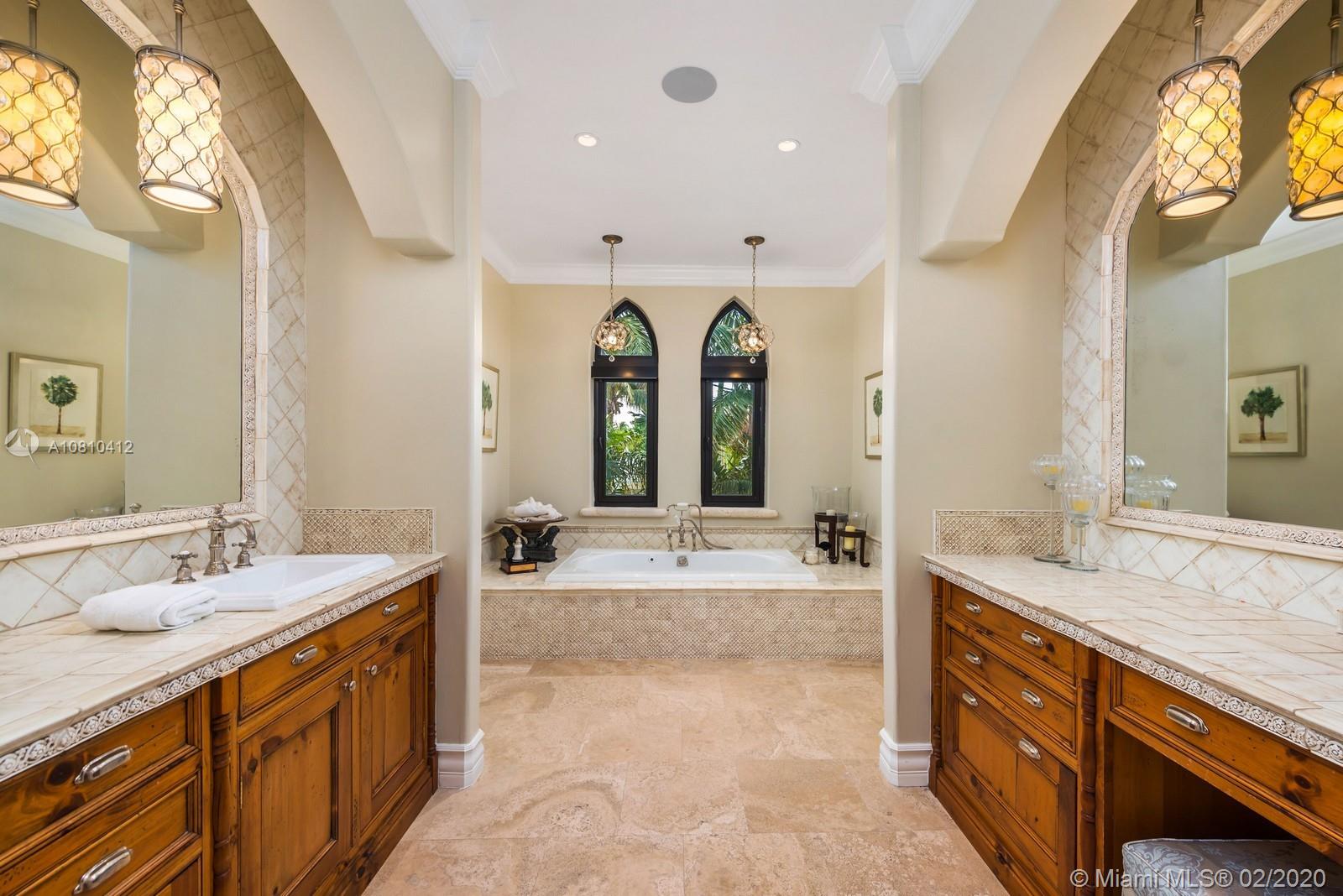 INDIAN CREEK GOLF CLUB IS - Residential