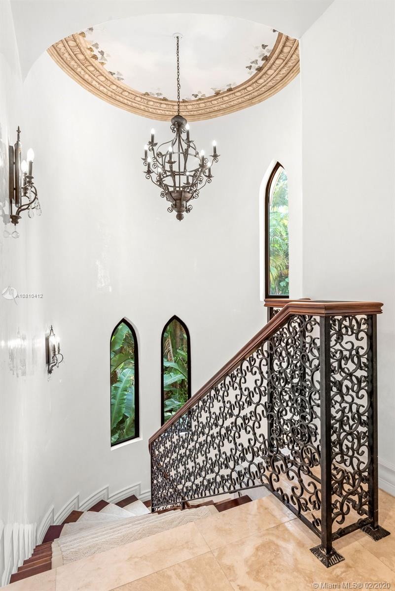 INDIAN CREEK GOLF CLUB IS - Residential