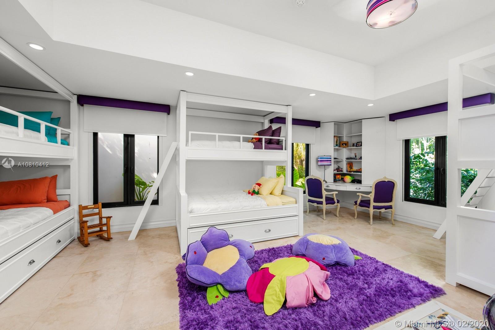 INDIAN CREEK GOLF CLUB IS - Residential