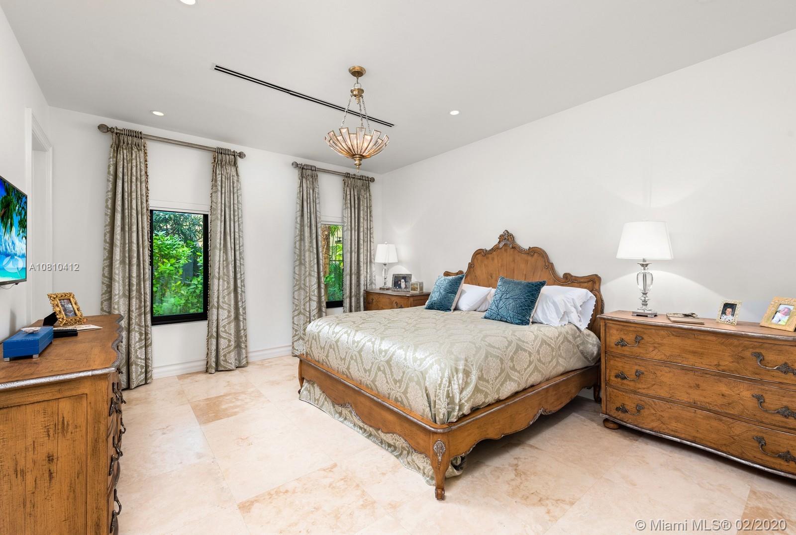 INDIAN CREEK GOLF CLUB IS - Residential