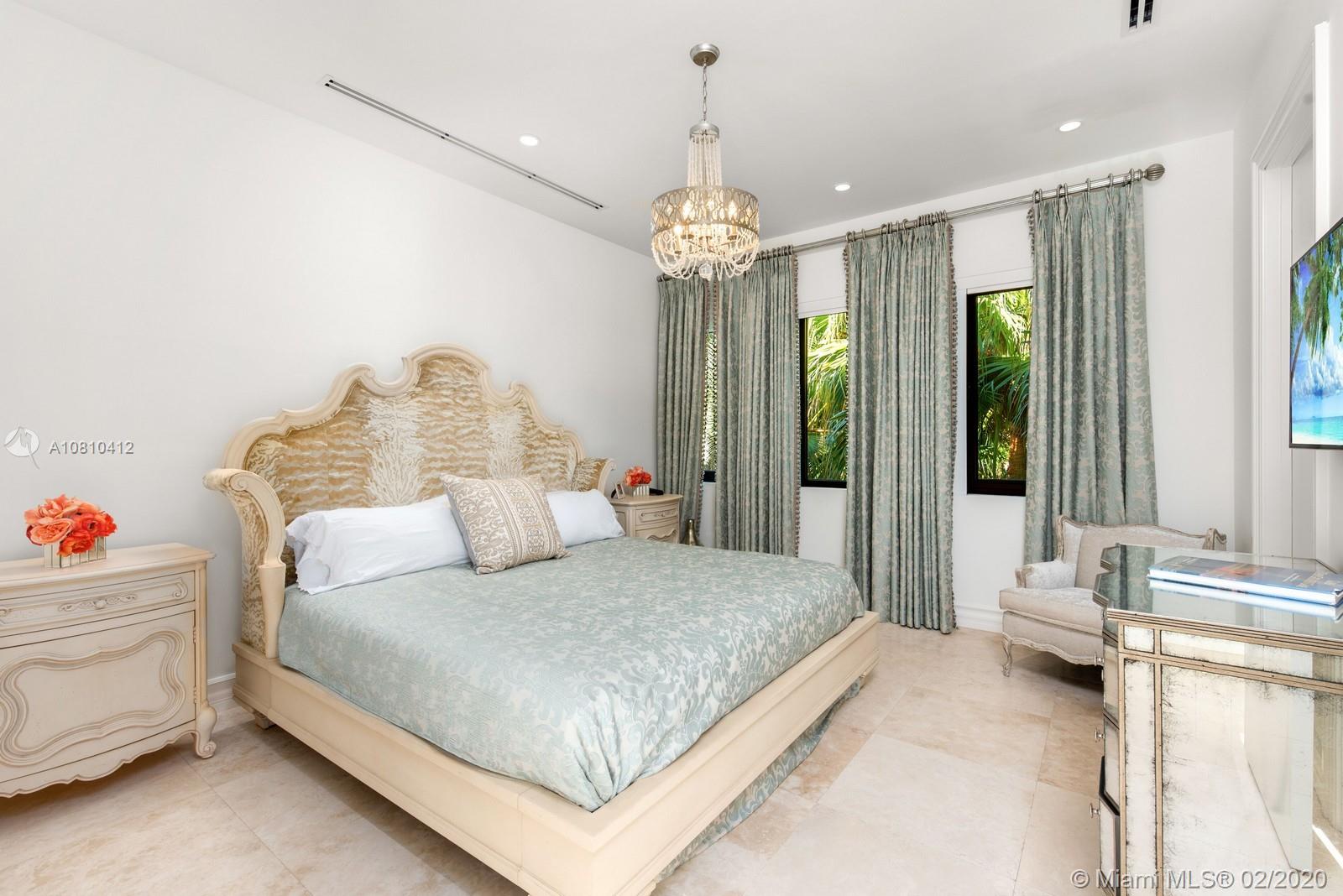 INDIAN CREEK GOLF CLUB IS - Residential