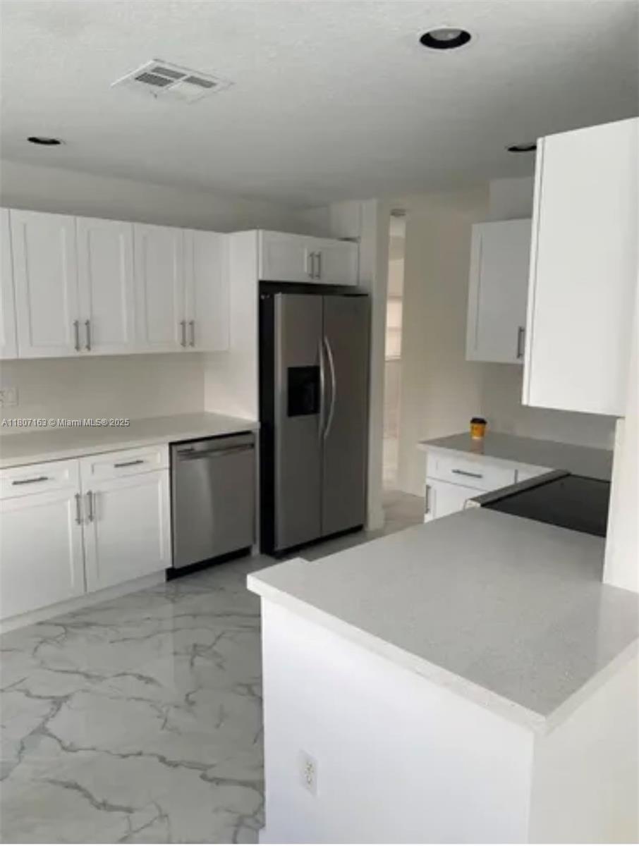 FOREST LAKES ESTATES SEC - Residential