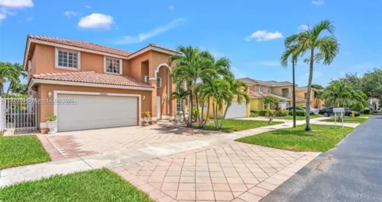 FOREST LAKES ESTATES SEC - Residential
