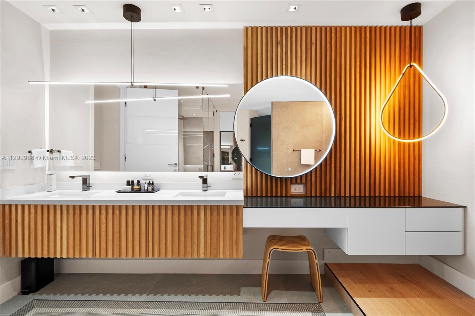 THE RESIDENCES AT THE BAT - Residential