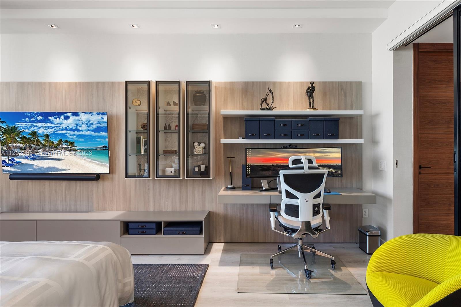 THE RESIDENCES AT THE BAT - Residential