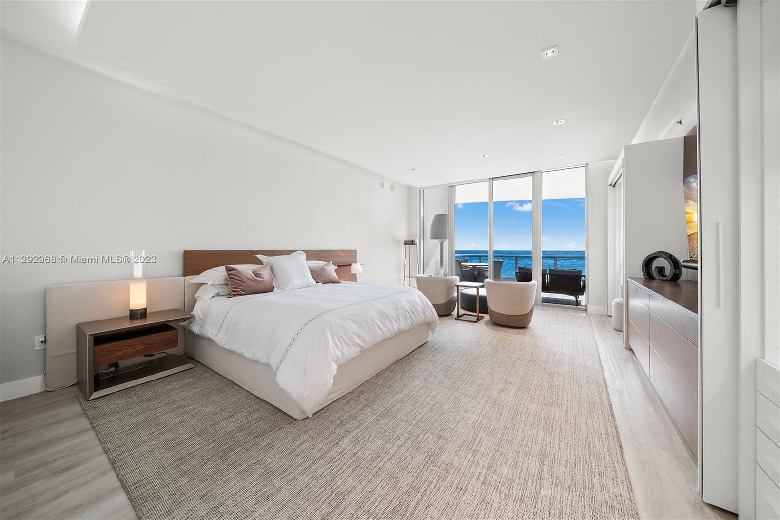 THE RESIDENCES AT THE BAT - Residential