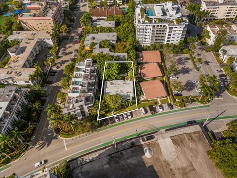 9950 E Bay Harbor Dr Bay Harbor Islands FL 33154