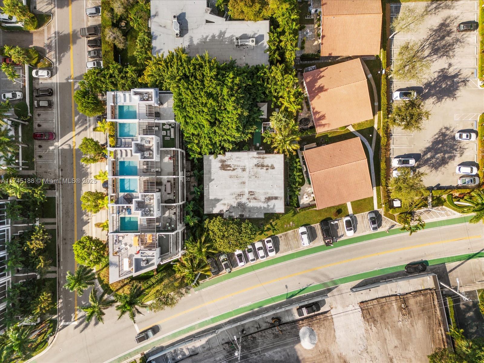 BAY HARBOR ISLAND - Residential Income