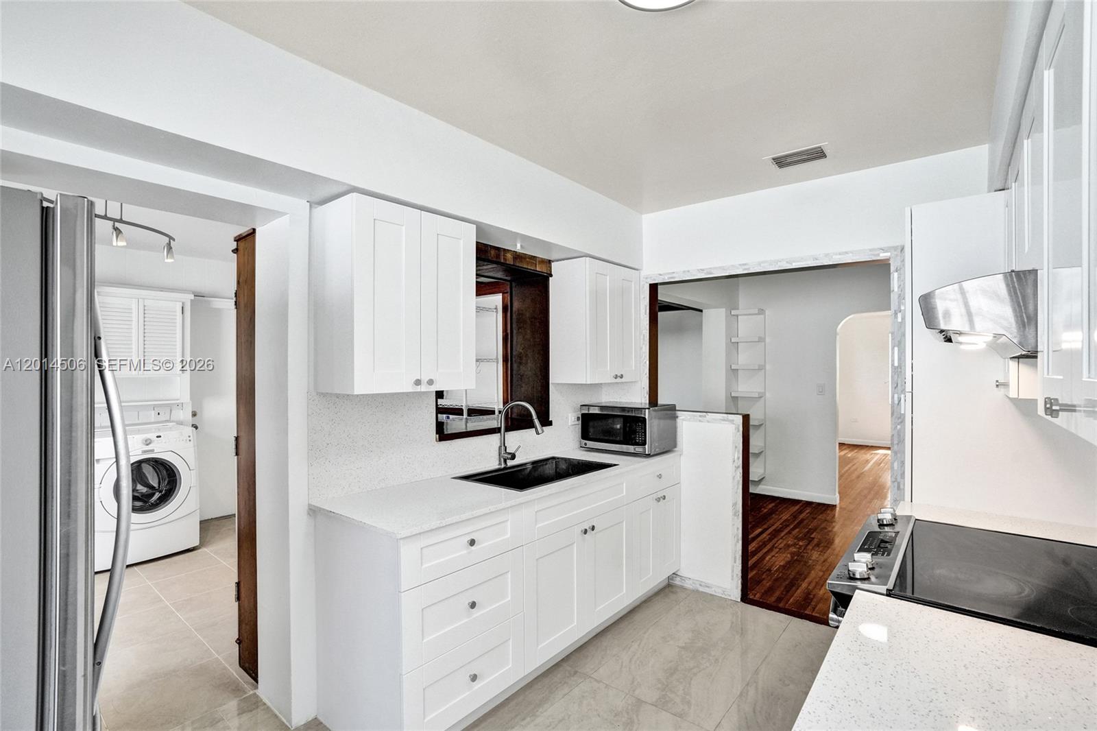 GRAPELAND - Residential Lease