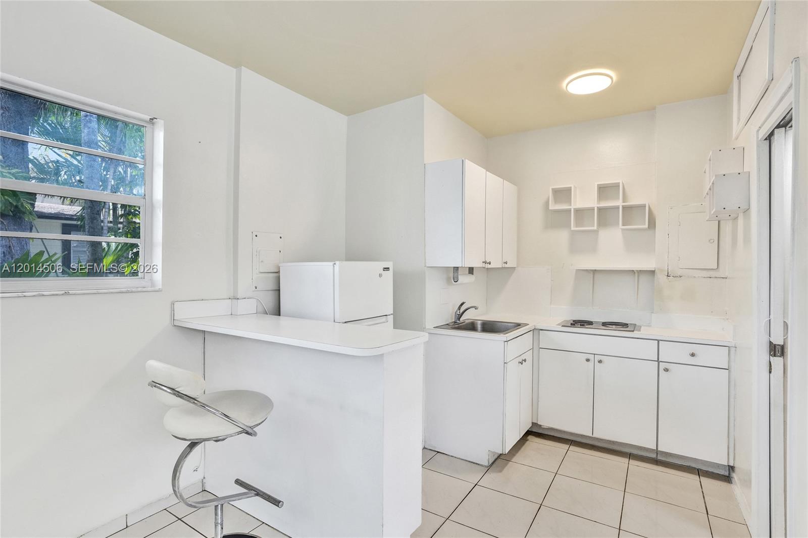 GRAPELAND - Residential Lease