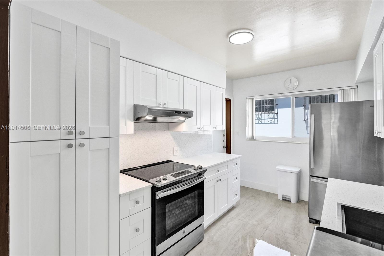 GRAPELAND - Residential Lease