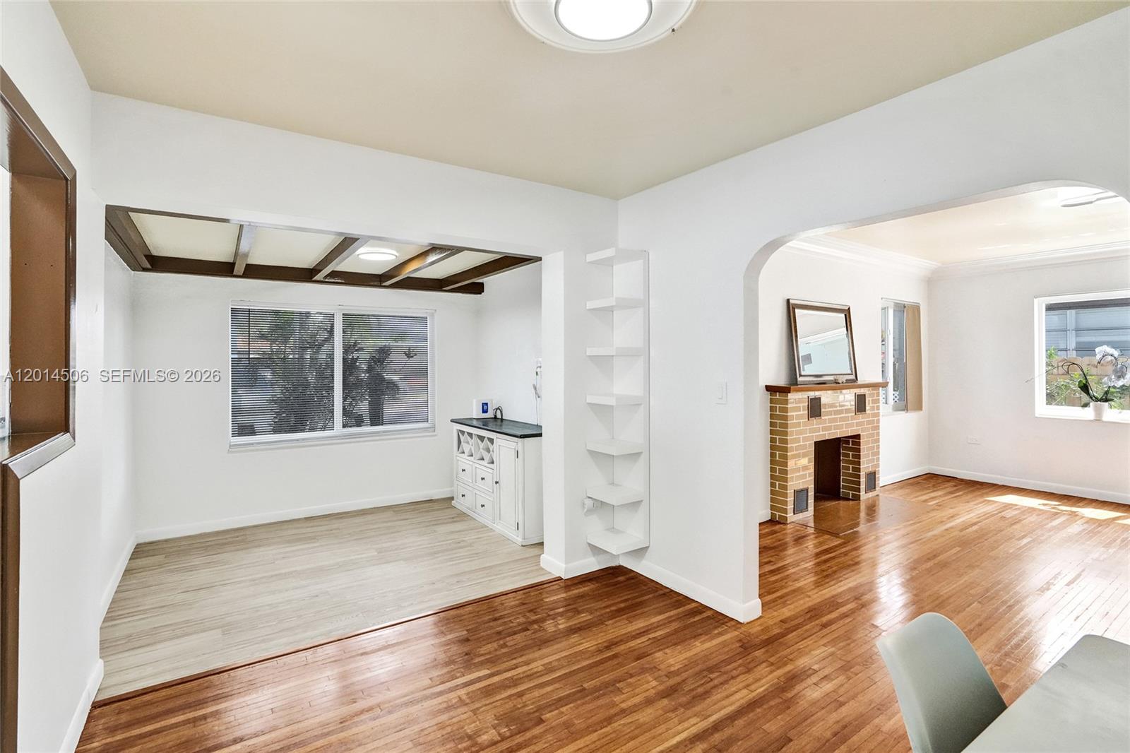 GRAPELAND - Residential Lease