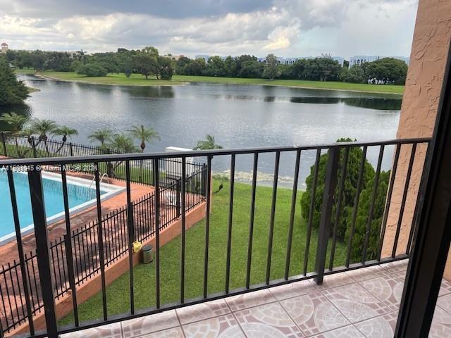 GOLFVIEW CL FONTAINBL PK - Residential Lease