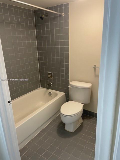 GOLFVIEW CL FONTAINBL PK - Residential Lease